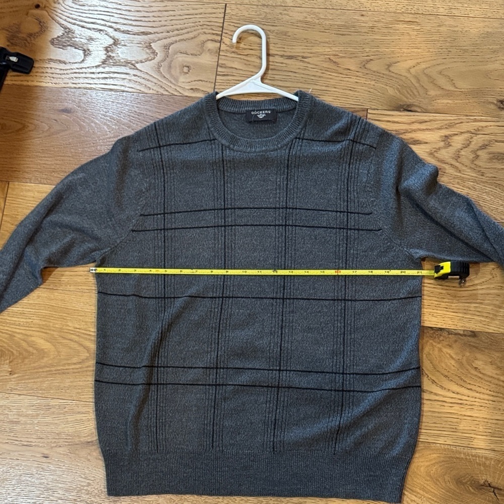 Dockers Men's Gray Patterned Crewneck Sweater SM.   A033 - Picture 7 of 9